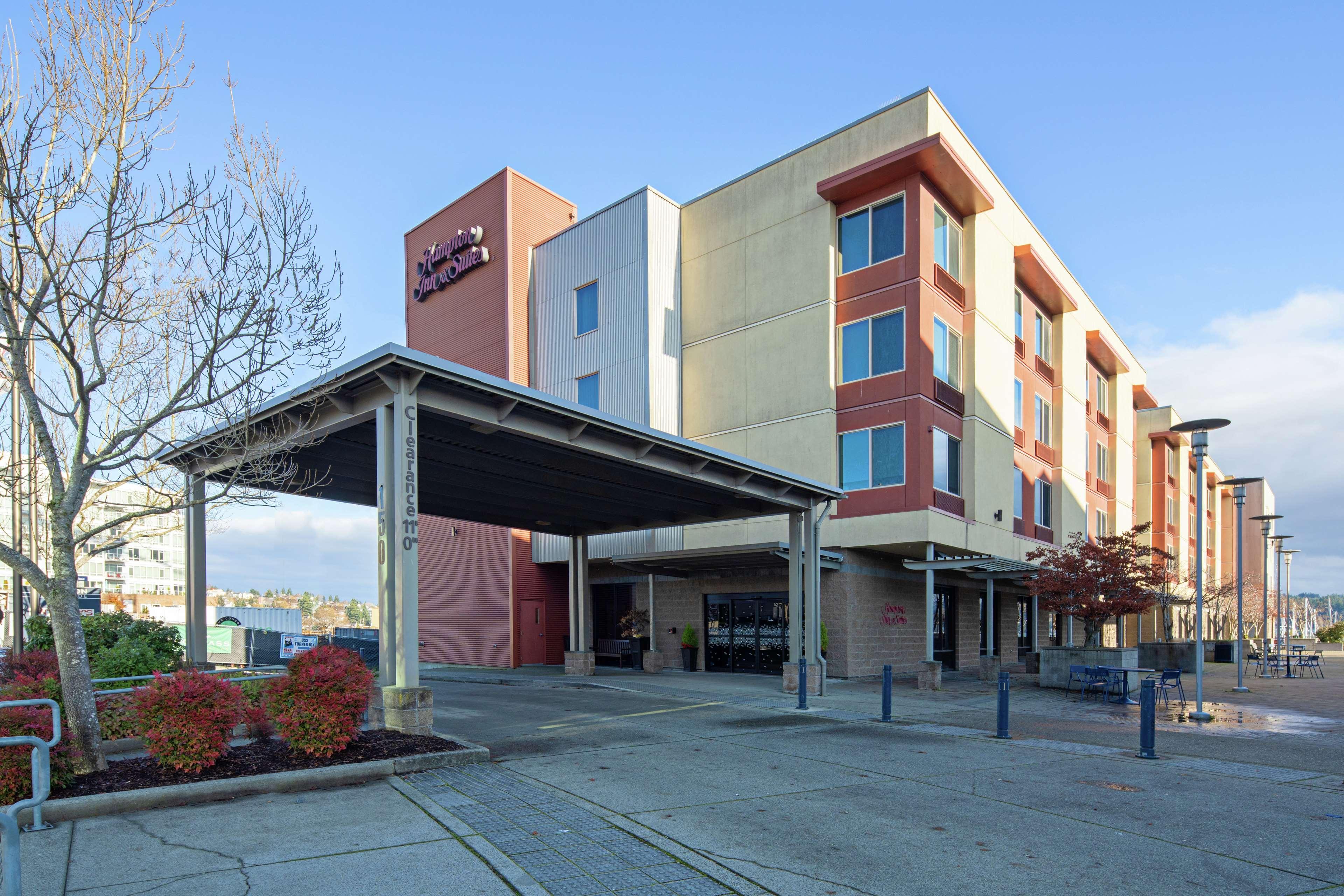Hampton Inn & Suites Bremerton Exterior photo